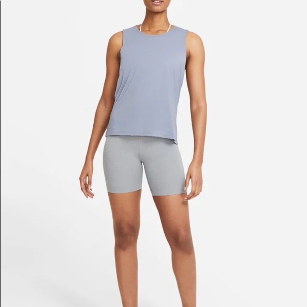 Nike NWT twist tank top - Picture 4 of 11
